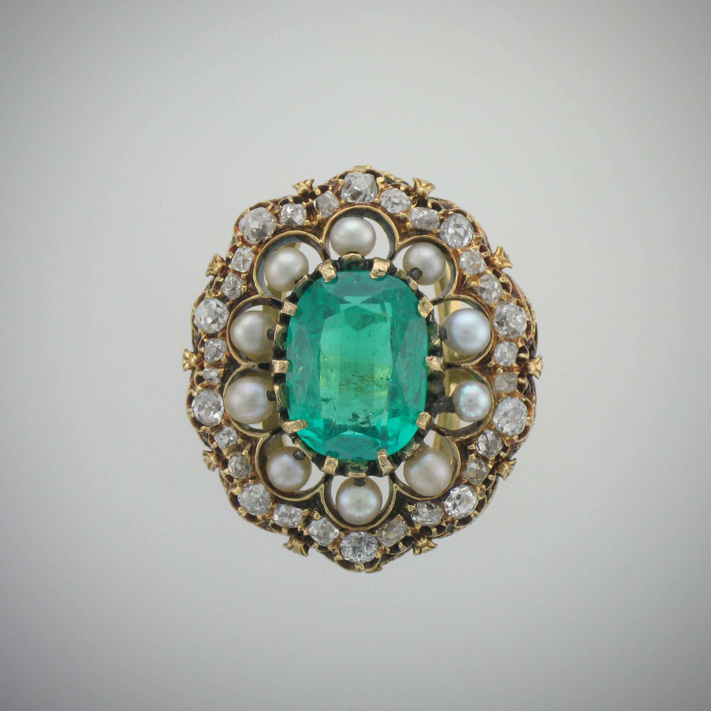 C. 1880's Victorian Emerald Ring — Jon Thomas Fine Jewelry